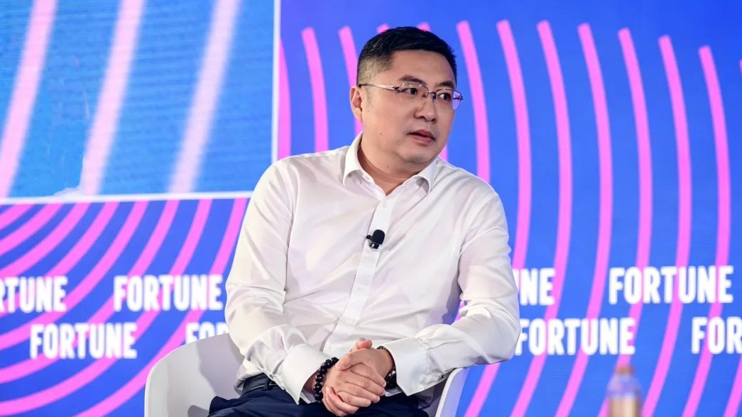 擎朗智能COO万彬出席首届《财富》领军者论坛，与智元、优必选同台论道